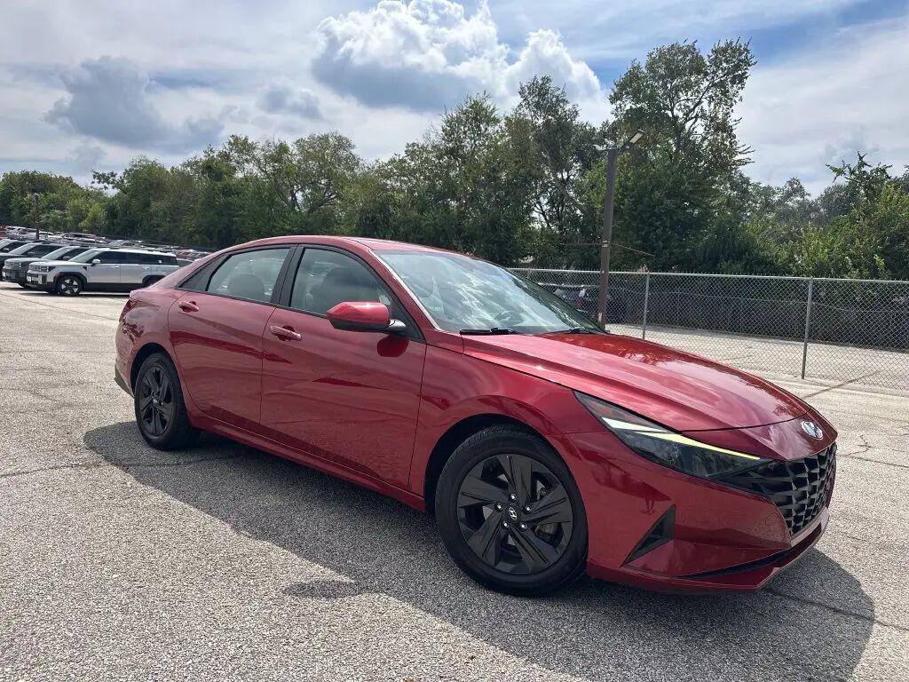 2021 Hyundai ELANTRA SEL — photo 1 of 13
