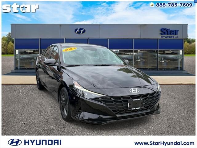 2023 Hyundai ELANTRA SEL