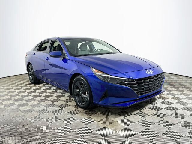 2023 Hyundai ELANTRA SEL — photo 1 of 13