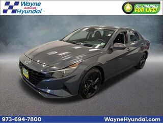 2023 Hyundai ELANTRA SEL — photo 1 of 13