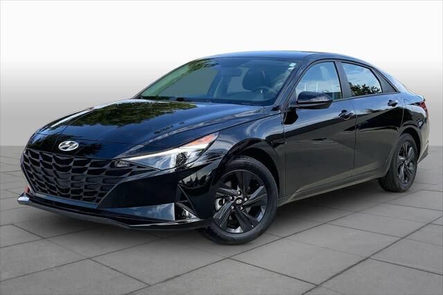 2023 Hyundai ELANTRA SEL — photo 1 of 13