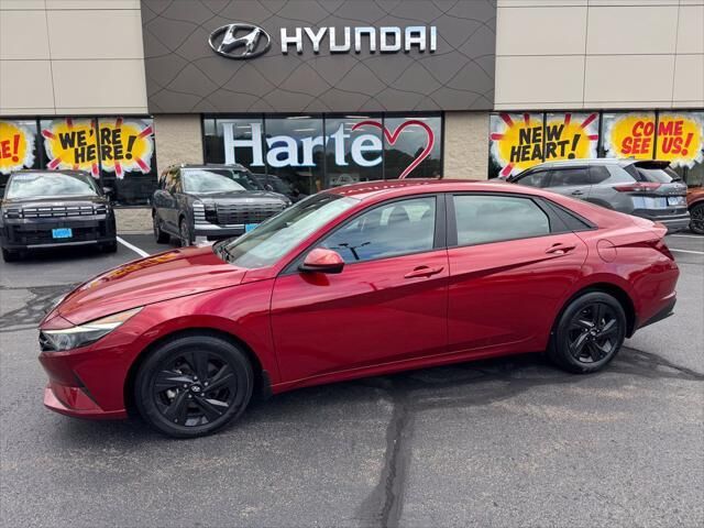 2023 Hyundai ELANTRA SEL — photo 1 of 13