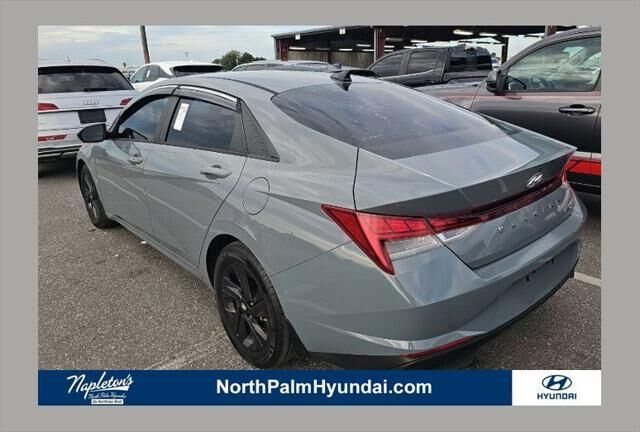 2021 Hyundai ELANTRA Hybrid Blue — photo 1 of 13
