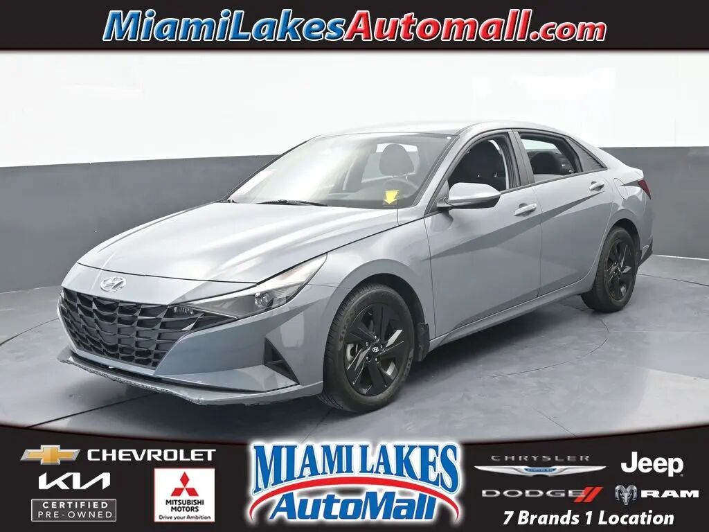 2022 Hyundai ELANTRA Hybrid Blue — photo 1 of 13