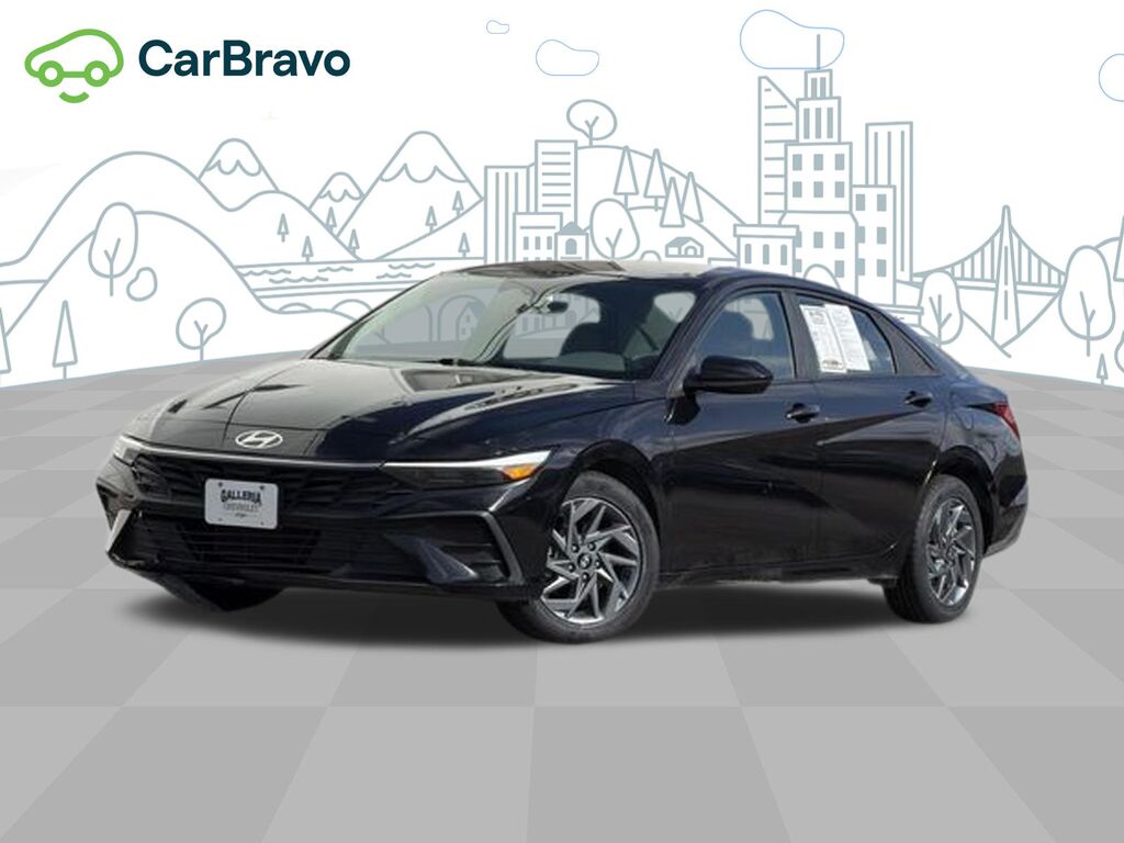2024 Hyundai Elantra SEL — photo 1 of 6