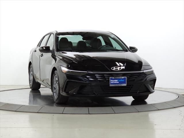 2024 Hyundai ELANTRA SEL — photo 1 of 26