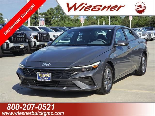 2024 Hyundai ELANTRA SEL
