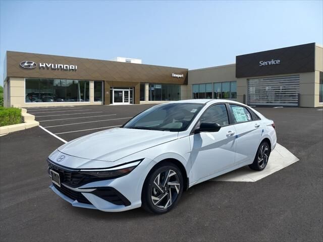 2025 Hyundai ELANTRA SEL Sport — photo 1 of 26