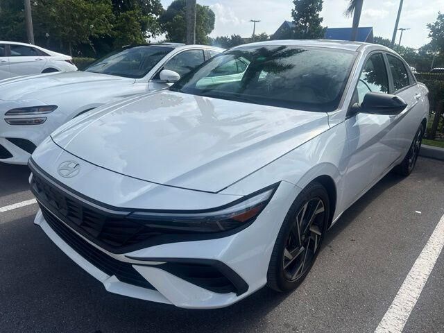 2025 Hyundai ELANTRA SEL Sport — photo 1 of 13