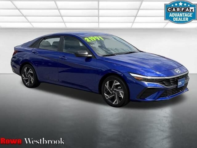 2025 Hyundai ELANTRA SEL Sport — photo 1 of 35