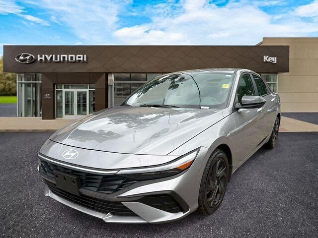 2026 Hyundai ELANTRA SEL Sport — photo 1 of 22