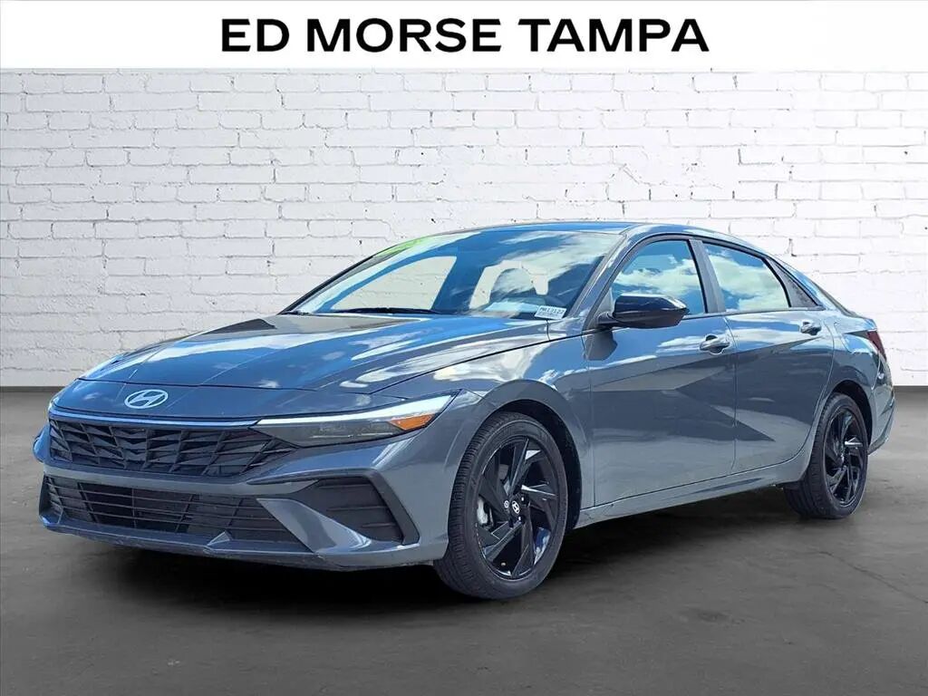 2026 Hyundai ELANTRA SEL Sport — photo 1 of 13