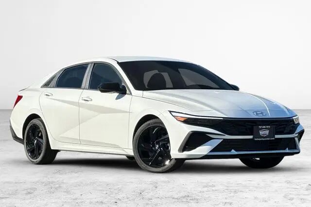 2026 Hyundai ELANTRA SEL Sport — photo 1 of 13