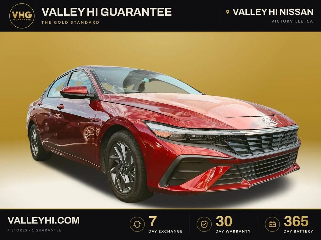 2024 Hyundai ELANTRA SEL — photo 1 of 15
