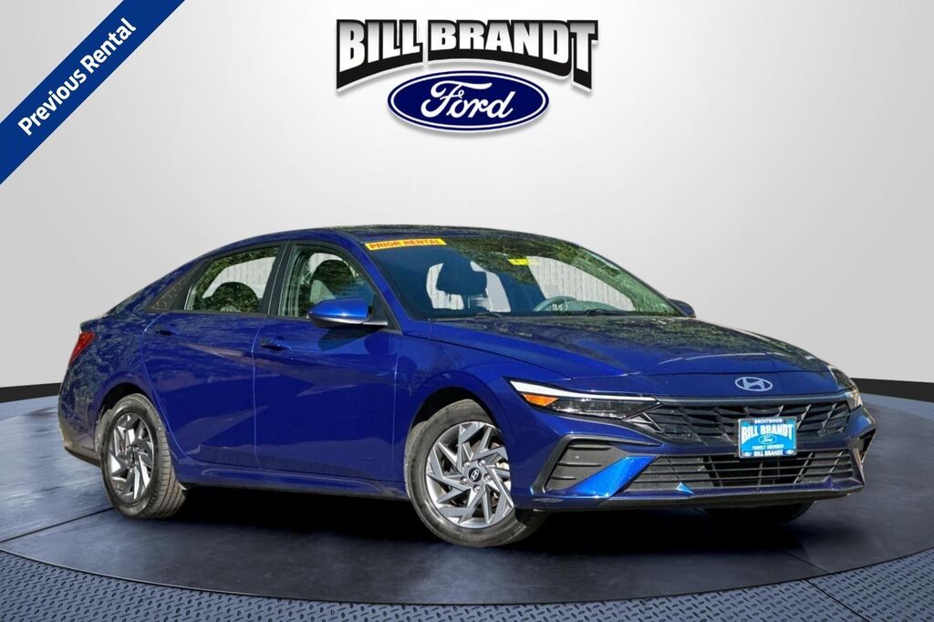2024 Hyundai ELANTRA SEL — photo 1 of 26
