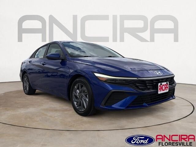 2024 Hyundai ELANTRA SEL — photo 1 of 13