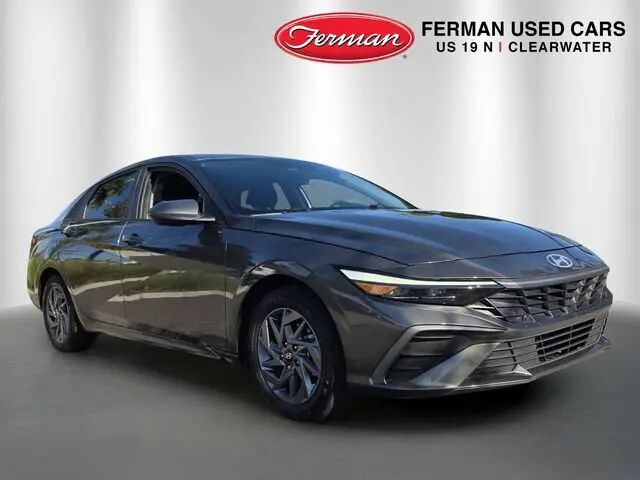 2024 Hyundai ELANTRA SEL