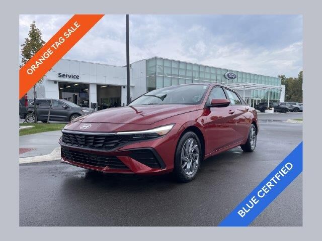 2024 Hyundai ELANTRA SEL