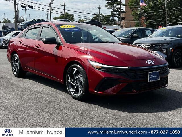 2025 Hyundai ELANTRA SEL Sport — photo 1 of 38