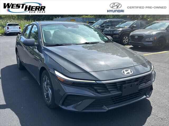 2024 Hyundai ELANTRA SEL — photo 1 of 13