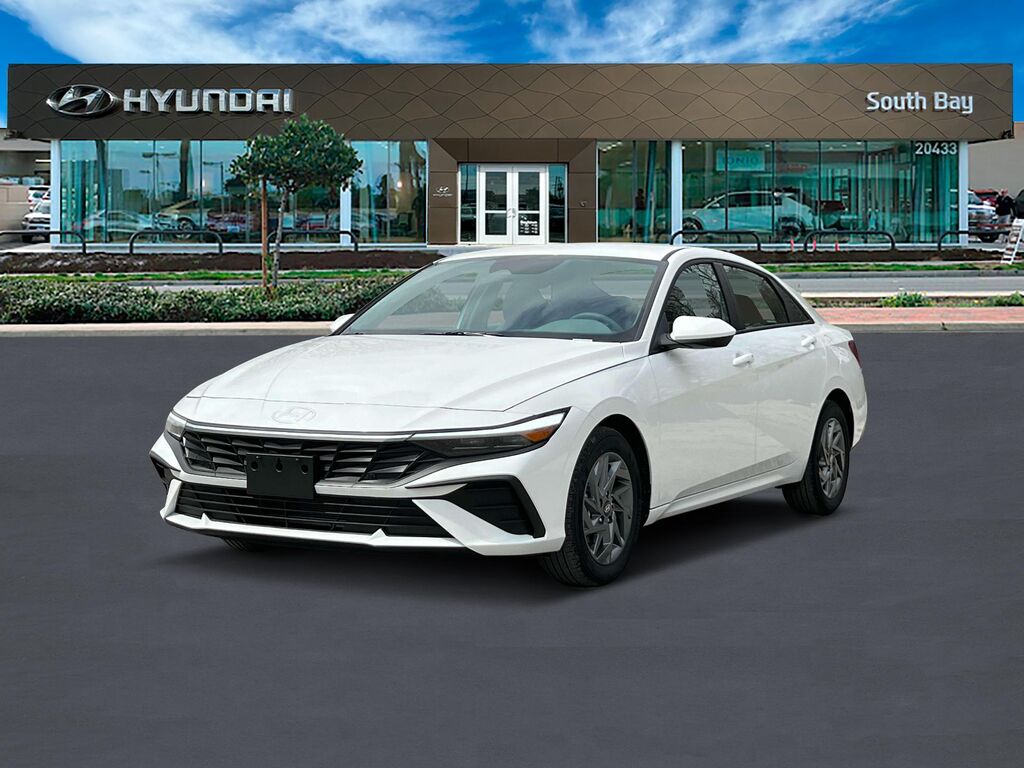 2024 Hyundai ELANTRA SEL — photo 1 of 26