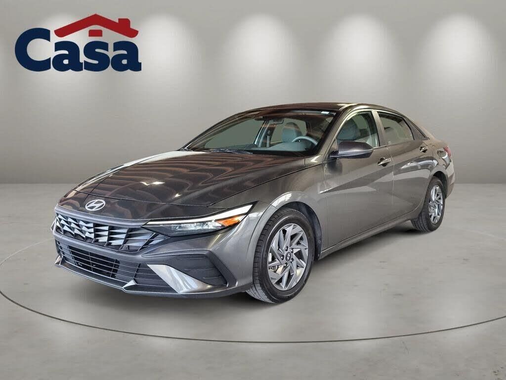 2024 Hyundai ELANTRA SEL — photo 1 of 14