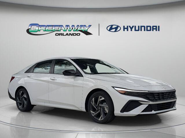2025 Hyundai ELANTRA SEL Sport — photo 1 of 25