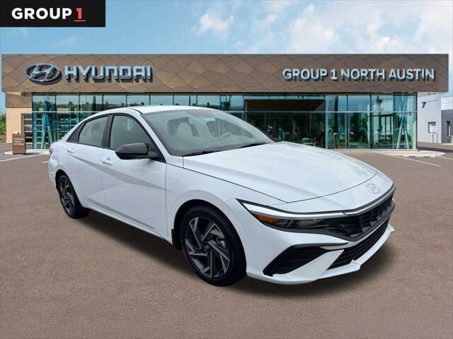 2025 Hyundai ELANTRA SEL Sport — photo 1 of 13