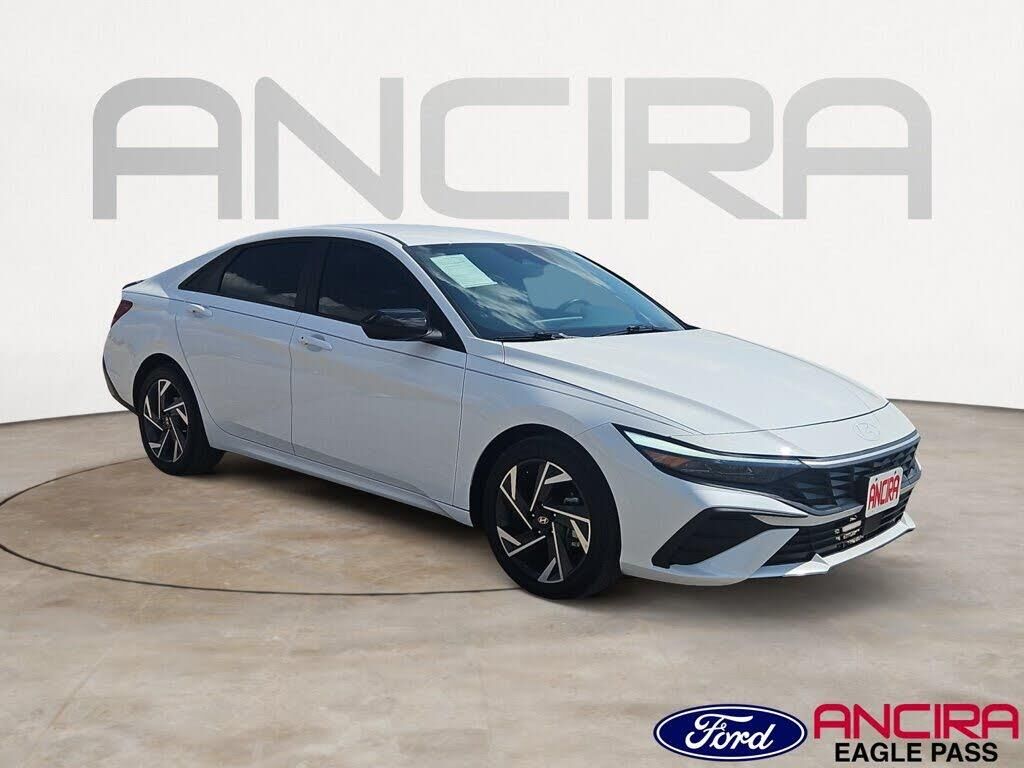 2025 Hyundai ELANTRA SEL Sport — photo 1 of 2