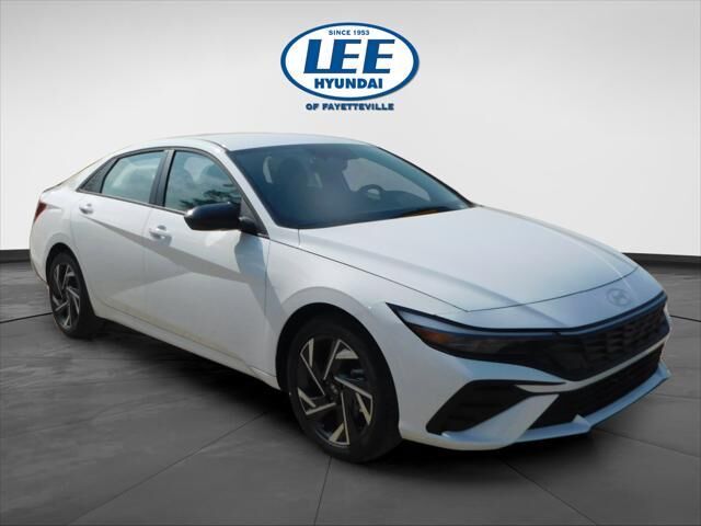 2025 Hyundai ELANTRA SEL Sport — photo 1 of 13