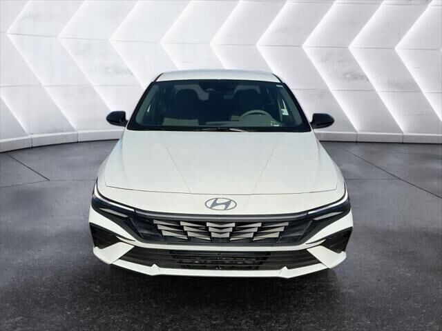 2026 Hyundai ELANTRA SEL Sport — photo 1 of 13