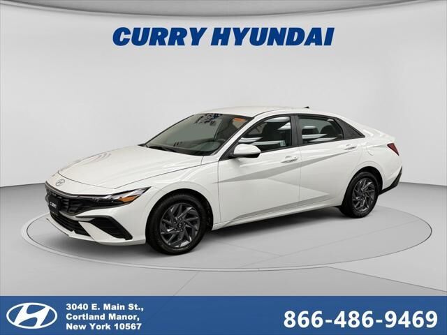 2024 Hyundai ELANTRA SEL — photo 1 of 13