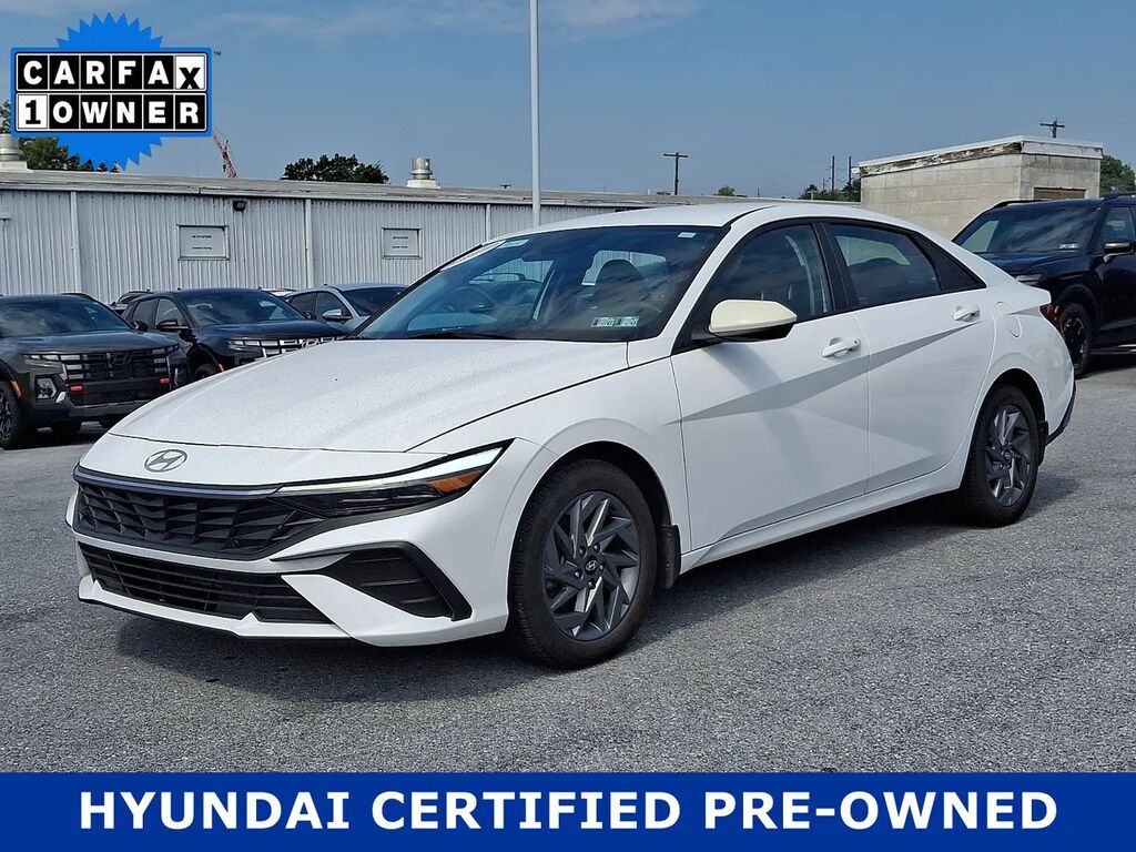 2024 Hyundai ELANTRA SEL — photo 1 of 13