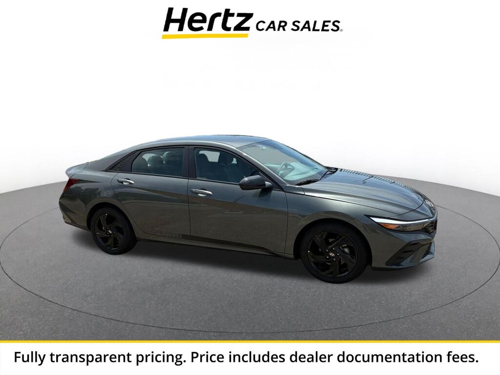 2026 Hyundai Elantra SEL Sport — photo 1 of 13