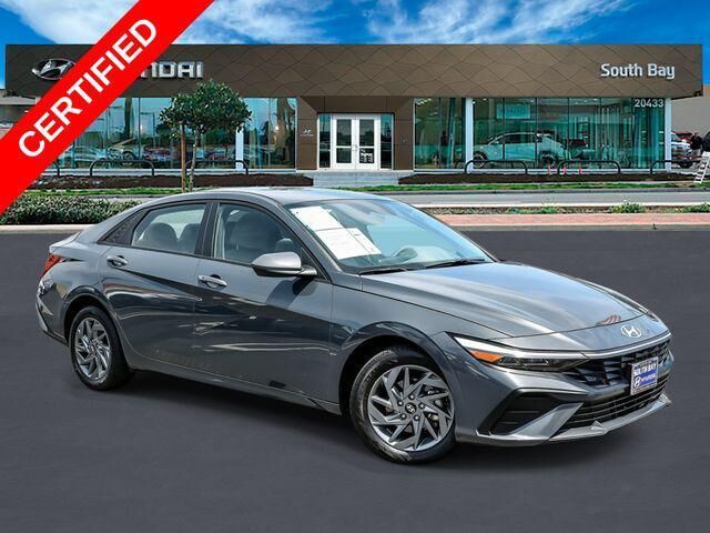 2024 Hyundai ELANTRA SEL — photo 1 of 13
