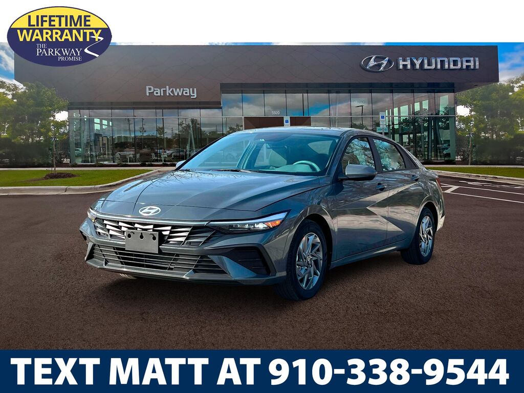 2024 Hyundai ELANTRA SEL — photo 1 of 13