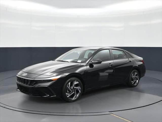 2025 Hyundai ELANTRA SEL Sport — photo 1 of 13