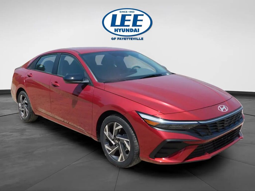 2025 Hyundai ELANTRA SEL Sport — photo 1 of 35