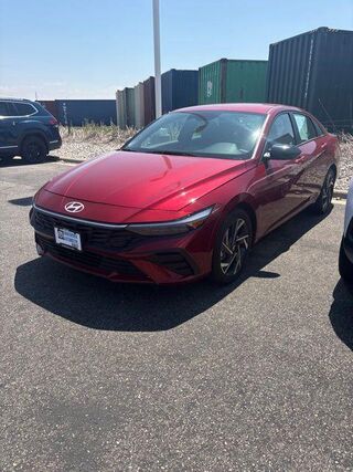 2025 Hyundai ELANTRA SEL Sport — photo 1 of 4