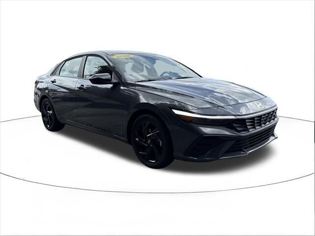 2026 Hyundai ELANTRA SEL Sport — photo 1 of 13