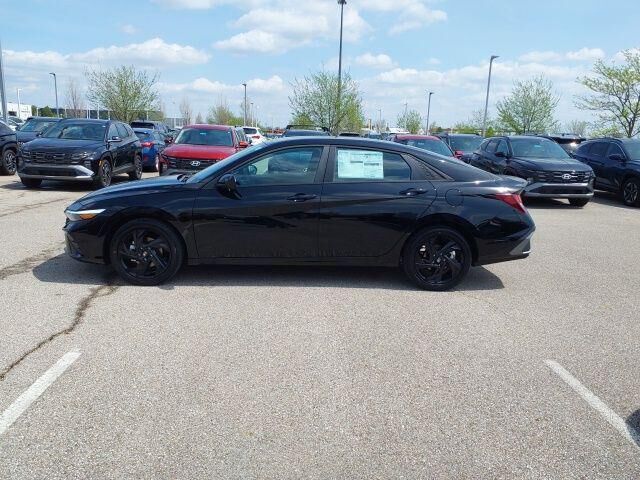 2026 Hyundai ELANTRA SEL Sport — photo 1 of 13