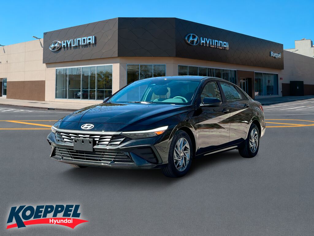 2024 Hyundai ELANTRA SEL — photo 1 of 13