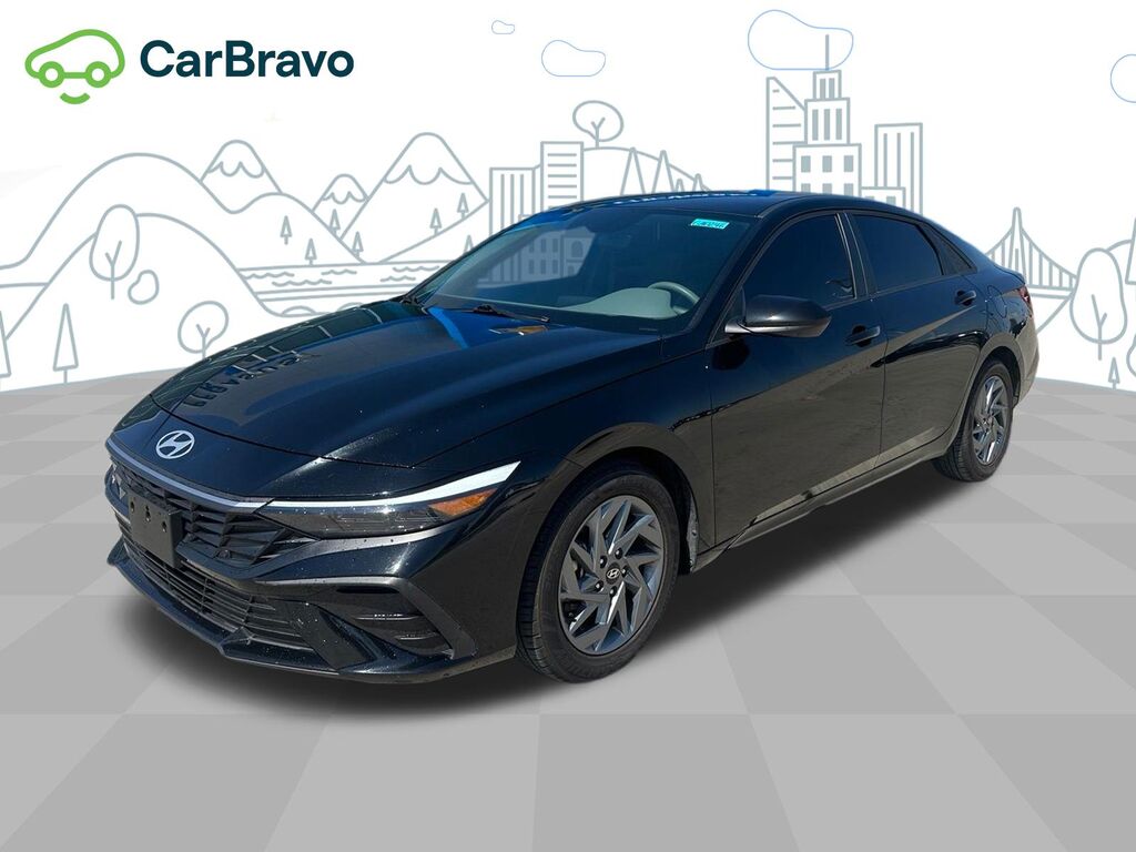 2024 Hyundai Elantra SEL — photo 1 of 6