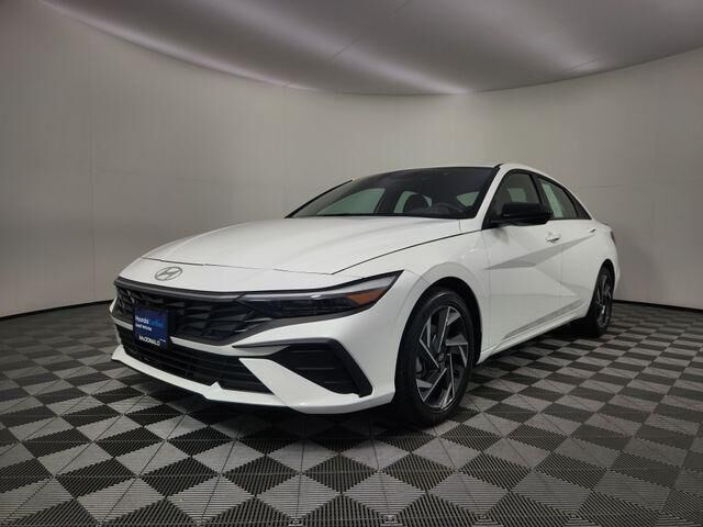 2025 Hyundai ELANTRA SEL Sport — photo 1 of 13