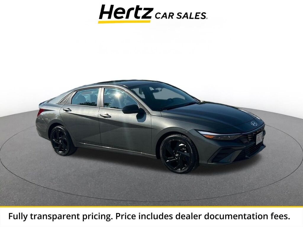 2026 Hyundai Elantra SEL Sport — photo 1 of 13