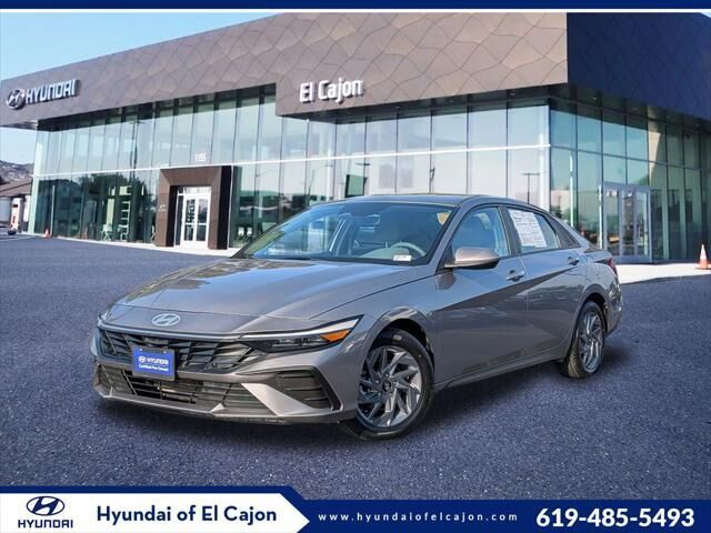 2024 Hyundai ELANTRA SEL