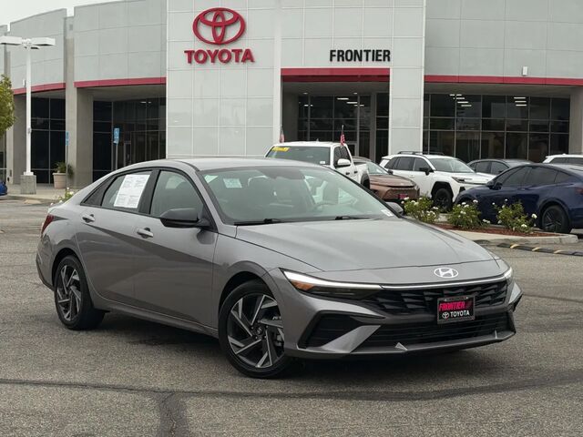 2025 Hyundai ELANTRA SEL Sport
