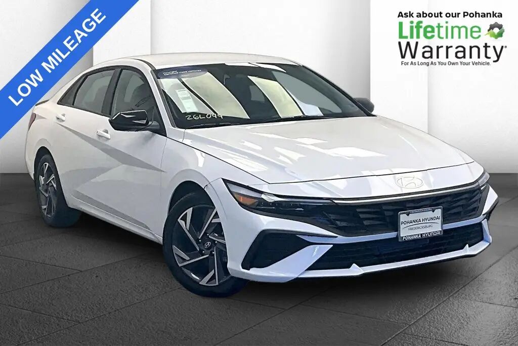 2025 Hyundai ELANTRA SEL Sport — photo 1 of 13