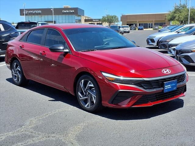 2025 Hyundai ELANTRA SEL Sport — photo 1 of 26