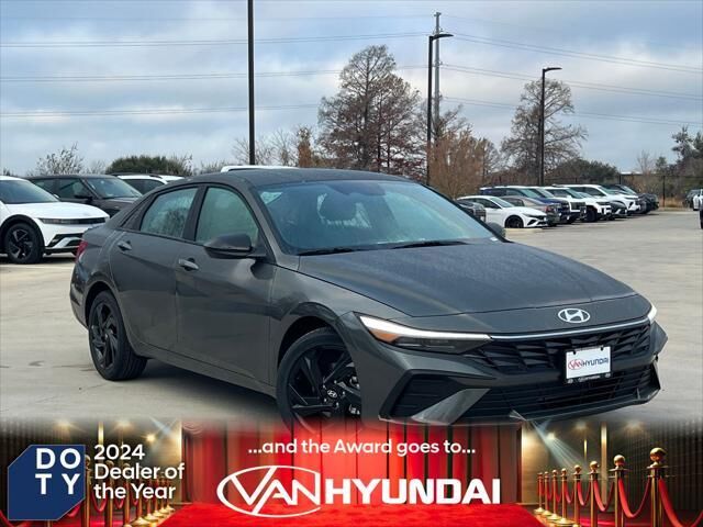 2026 Hyundai ELANTRA SEL Sport — photo 1 of 13